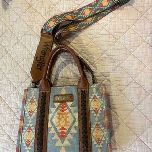 Wrangler Women's Aztec Blue and Tan Tote